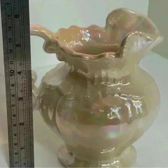 Vintage 1975 Arnels small ceramic irridescent ornamental pitcher - Picture 6 of 8
